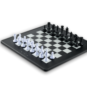 Vista frontal de ajedrez electrónico millennium e-one